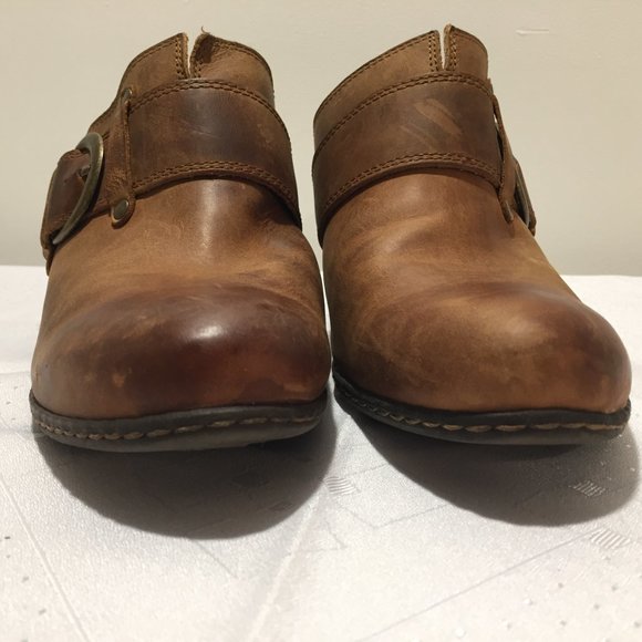 Born b.o.c. Clogs - Picture 3 of 16